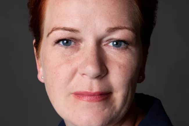 doerner_katja_ob_stadt_bonn_fotoschafgans_bundesstadt_bonn.jpg (DE)