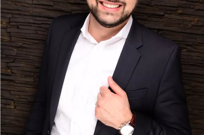 eser_dinler_informations-_und_innovationsmanagement.jpg (DE)