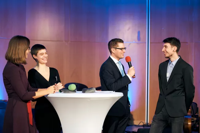 h-brs_stipendienfeier_2019_webres_076.jpg (DE)