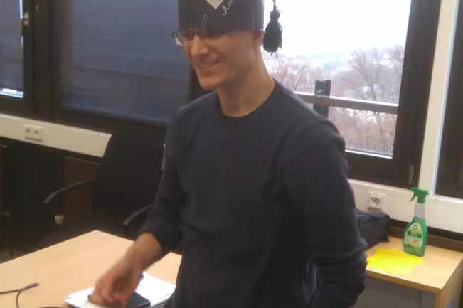 2019_12_13_dr_tim_jax.jpg (DE)