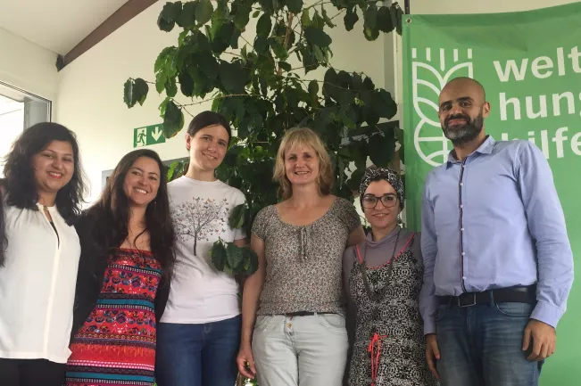 mba_students_at_welthungerhilfe.jpg (EN)