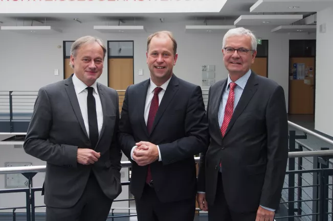 Besuch_Minister_Stamp (DE)