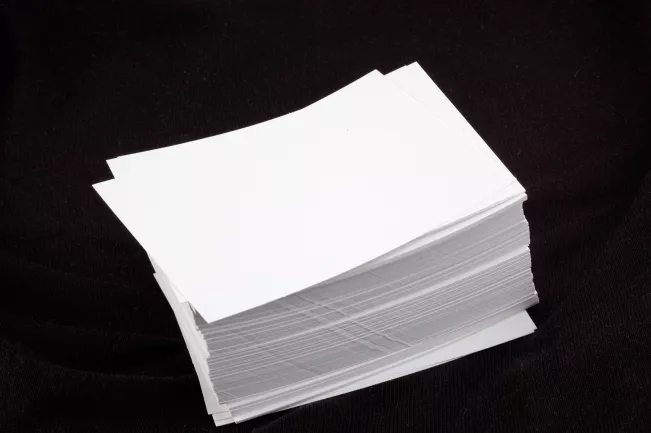 papier_stapel_colourbox1459385.jpg (DE)