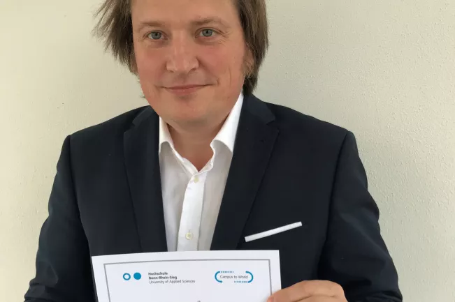 sieber-martin_fb_05_transferimpuls_2021_hauptpreis_3160.jpg (DE)