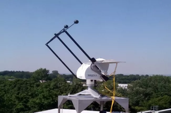 Sun Tracker des Energiemeteorologische Labors am Campus Sankt Augustin (DE)