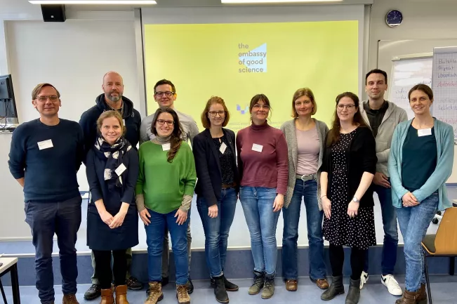 virt2ue-2020-03-05-hillen-graduierteninstitut-h-brs.jpeg (DE)