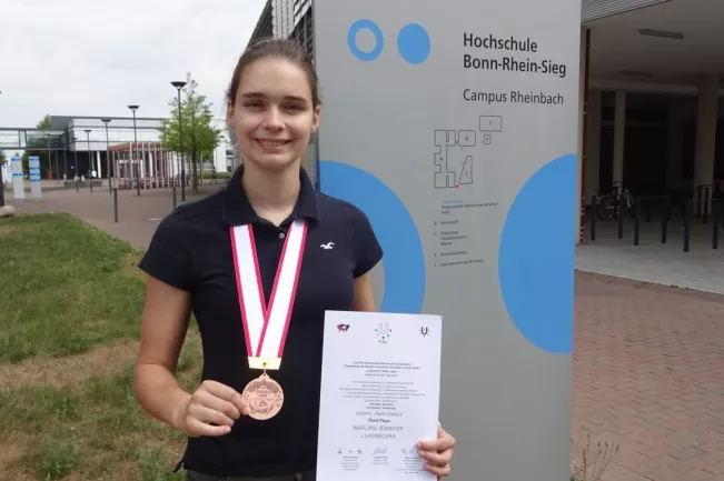 warling-jenny_bronze_studwm-karate_2018_foto_privat.jpg (DE)