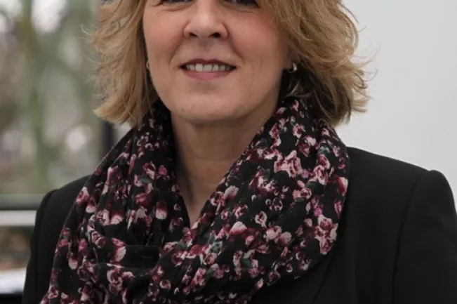 gross-iris_vp-lehre_feb2015_foto_eva_tritschler_5953.jpg(DE)