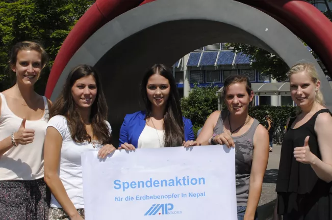 spendenaktion_nepal_campus_sta_iiaps_team.jpg(DE)