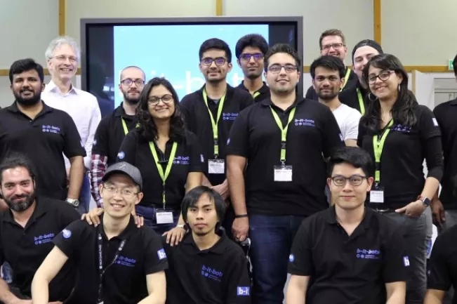 b-it-bots-team_in_magdeburg_2019_teasercut.jpg (DE)