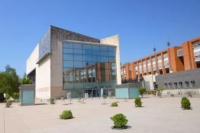 barcelona_-_universidad_politecnica_de_cataluna_upc_-_campus_norte_-_biblioteca_rector_gabriel_ferrate_brgf_6.jpg (DE)