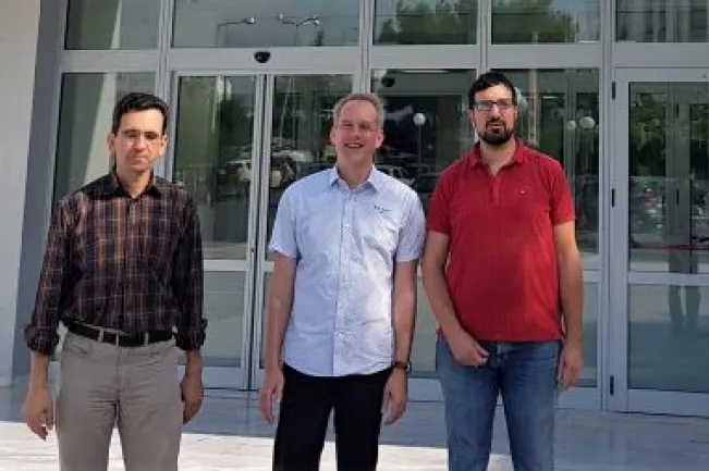 group_uni_kreta_zoom.jpg (DE)