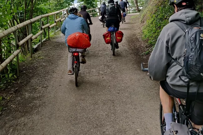 tour_de_csr_2021_fahrradtour_waehrend_der_fahrt_foto_stefan_freitag.jpg (DE)