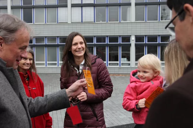 wunschbaum_sta_mira_familie_praesident_20171201_foto_j._kuestenmacher_07.jpg (DE)