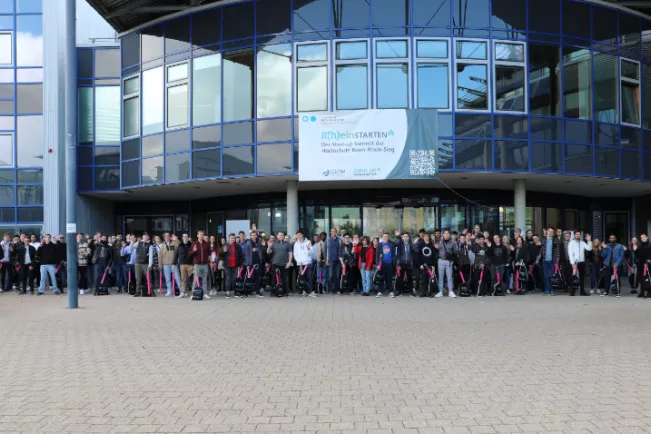 20210929_fbinf_bcsp_erste_erstsemesterbegruessung_img_kira_wazinski_039_bild.jpg (DE)