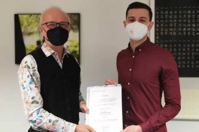 20211217_samuel_parra_daad-preis21_img_yi_wang-bild.jpg (DE)