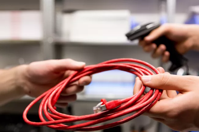 IT support Verleih Kabel  20220330 foto eric lichtenscheidt 16 fs22.jpg