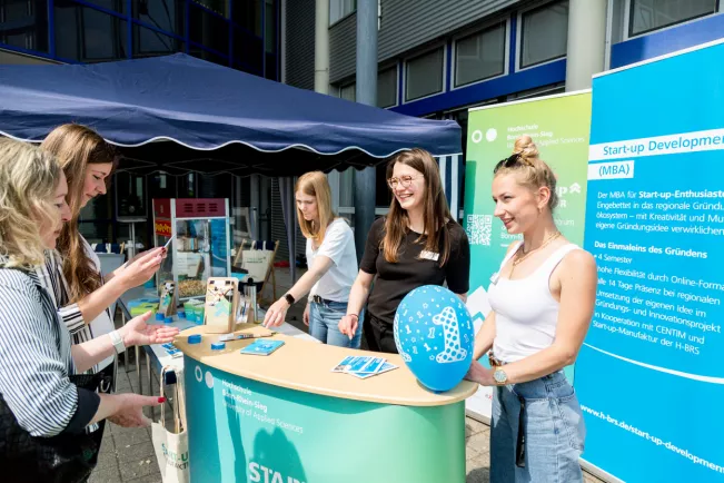 CENTIM start-up manufaktur und development stand beratung campus sta 20220503 foto eric lichtenscheidt 01 fs22.jpg