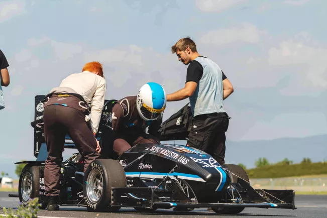 2022 BRS Motorsport Formula Student Czech Republic Tschechien (1)