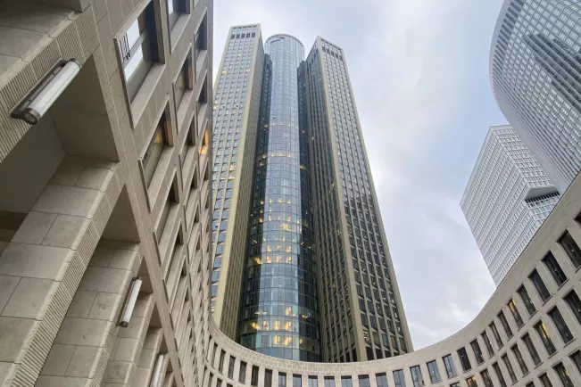 Finance Club FCBRS Exkursion Frankfurt 20221206 Foto Nico Walendy 01 cut.jpg