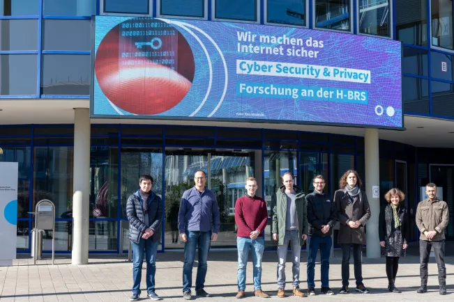 20230302_fbinf_DevToSCA_Miriam_Thüs_029 16zu9