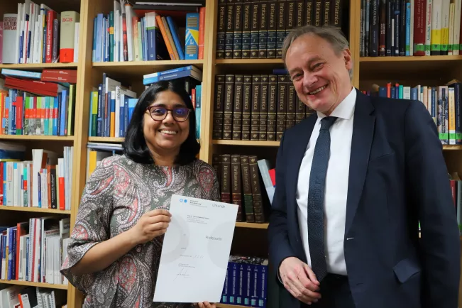 20230307 Teena Hassan Professorin Ernennung  (2)