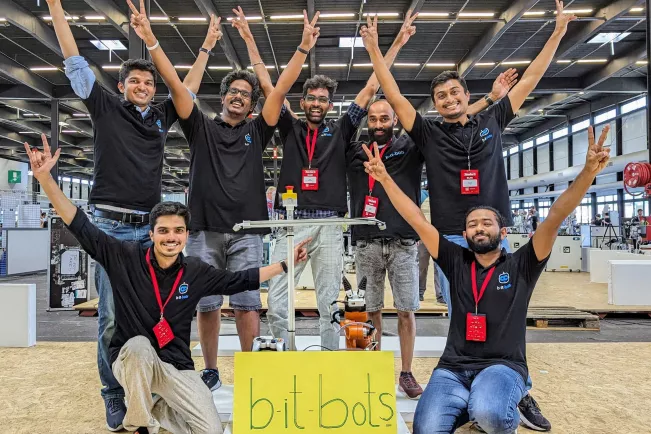 Bitbots sind Weltmeister beim Robocup 2023