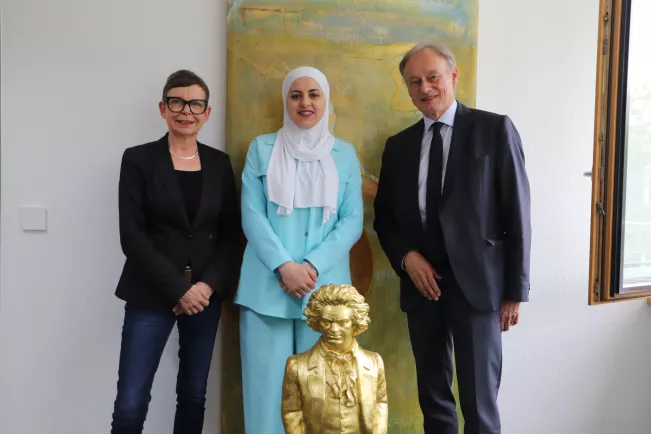 20230830 Hartmut Ihne  mit Suha Shebab und Sabine Ellermann
