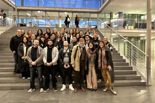 Gruppenfoto Berlin Exkursion Reichstag Haarkötter