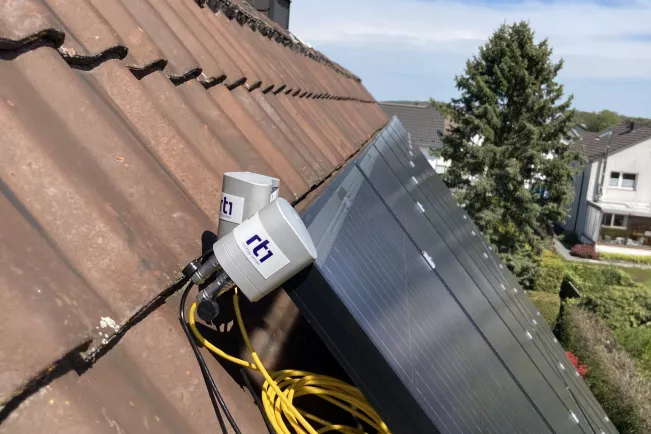 Projekt PV-Sp Photovoltaik Anlage auf dem Dach cropped