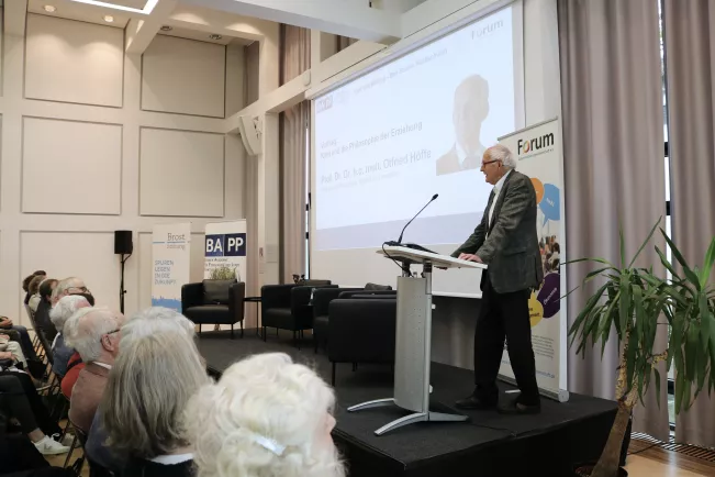 Kant und Bildung - Drei Bonner Hochschulen_3 Höffe