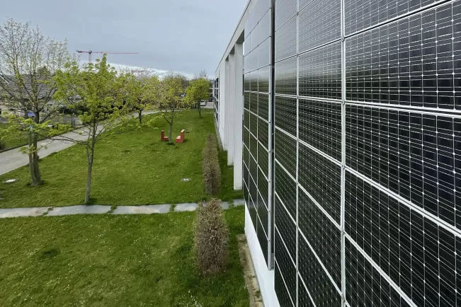 Wall with solar panels at the Rheinbach campus