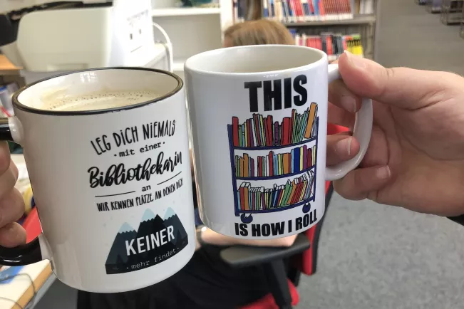 Tasse Bibliothekarin