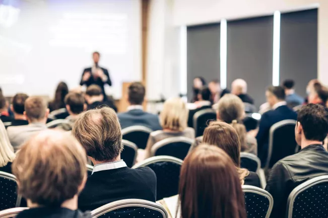 Bild eines Konferenzvortrags, Colourbox 55086024