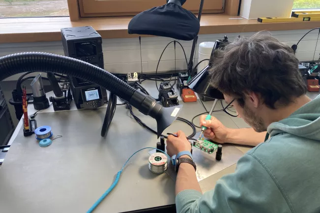 Soldering_PEPS-Lab
