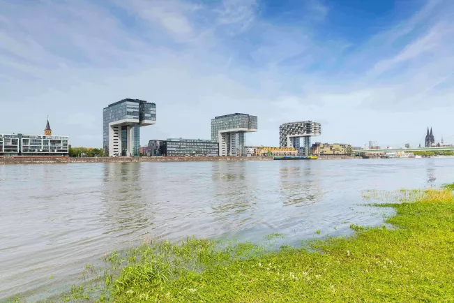 Koeln_Kranhaeuser_am_Rhein_Foto_Colourbox