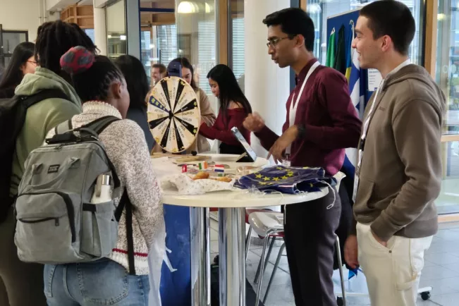 Infostände auf der Hochschulstraße