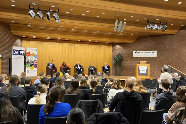 Veranstaltung Diskurs in Zeiten der Polarisierung Forum BAPP 1