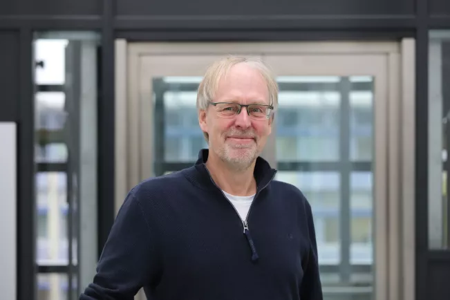 Portraet Dirk Schreiber 20241205 Foto Juri Kuestenmacher 17