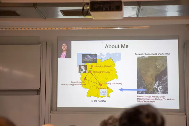 13.02.2025 Prof. Dr. Teena Hassan bei ihrer Antrittsvorlesung im FB Informatik