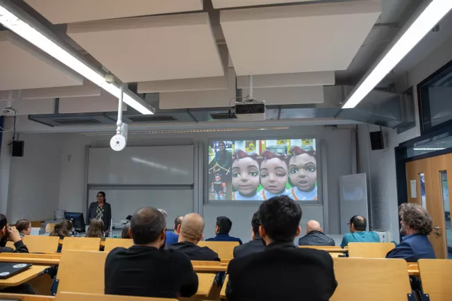 13.02.2025 Prof. Dr. Teena Hassan bei ihrer Antrittsvorlesung im FB Informatik