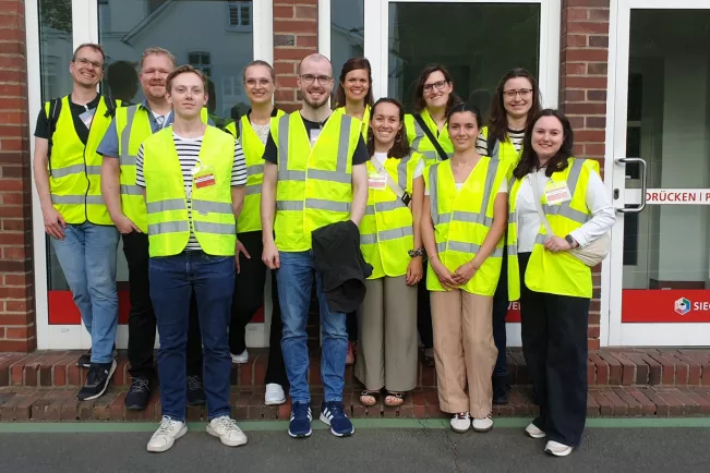Alumnibesuch Siegwerk. Foto Barbara Wieners-Horst