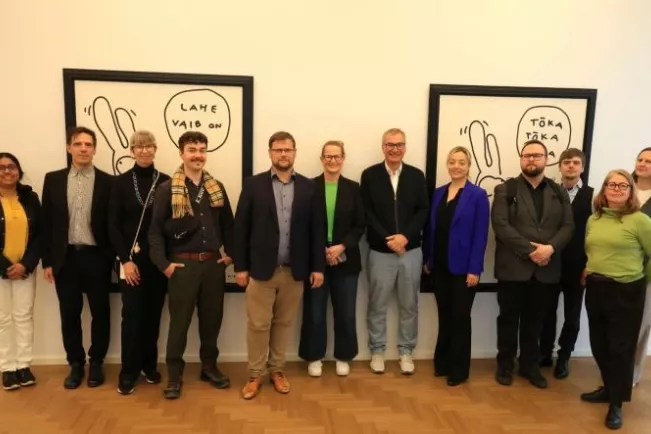 1747340175997-Gruppenbild-Tallinn.jpg