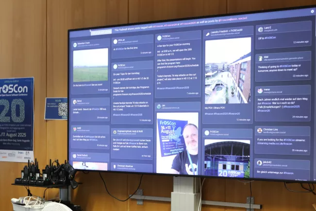 2025-08-16_fbinf_Froscon_2025_Kira Wazinski