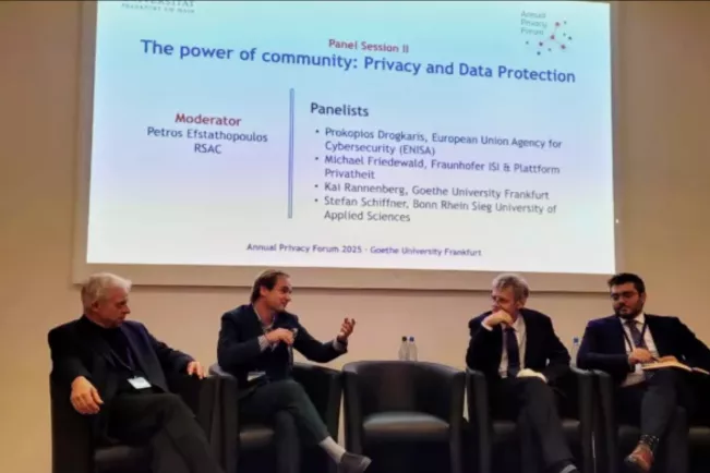 Fachgemeinschaften als Motor wissenschaftlicher Weiterentwicklung im Datenschutz – Prof. Stefan Schiffner (H-BRS) in Paneldiskussion auf dem Annual Privacy Forum 2025