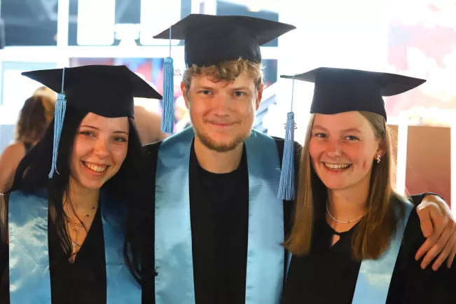 Absolventenfeier Telekom Dome StA 20251025 Foto Juri Kuestenmacher 092.JPG