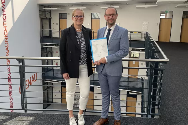 20250814 Ernennung Professor Markus Winterberg Präsidentin Marion Halfmann Foto dg