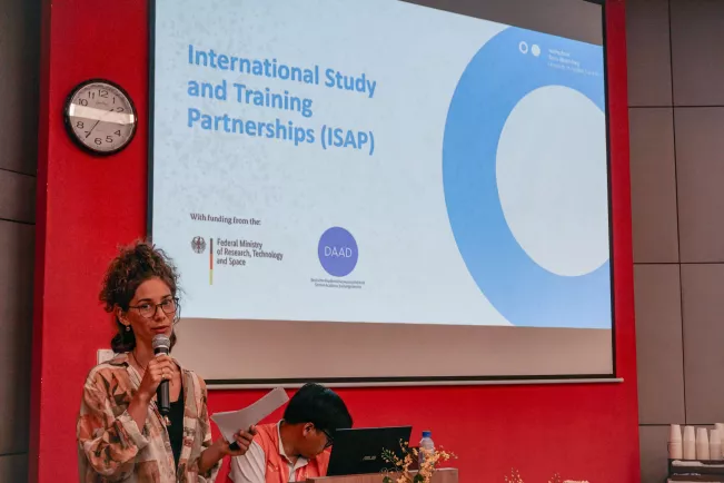 2025 Carolin Pohl (H-BRS) am International Day in der VGU