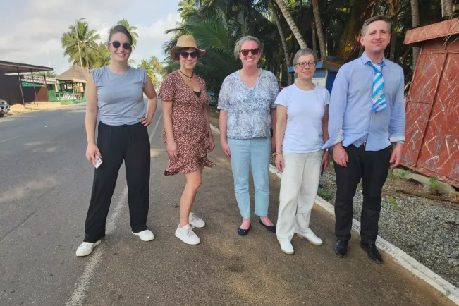 Besuch an der UCC in Ghana_Delegation auf der Bonn Street 02122025 Foto Cramer