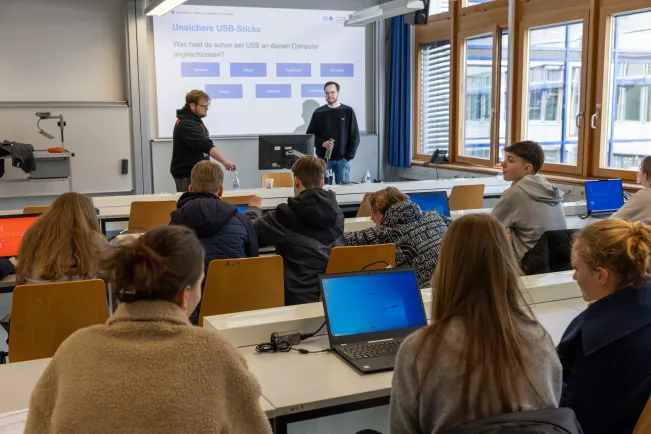 25.02.2026 Besuch Albert-Einstein-Gymnasium (AEG) - Workshop Cyber Security